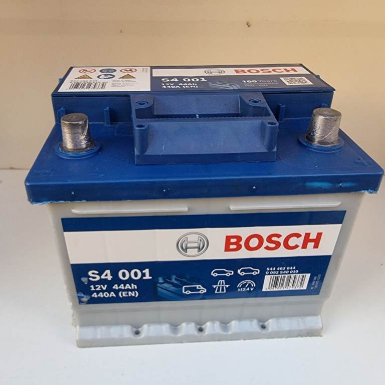 Bosch S4 001 battery 