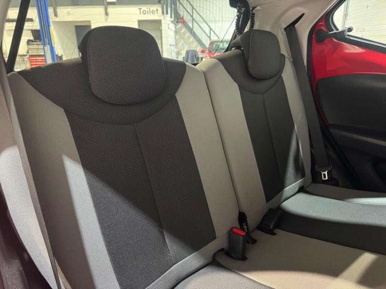 2015 Toyota AYGO 1.0 VVT-i x-play Euro 5 5dr Euro 5 HATCHBACK Petrol Manual