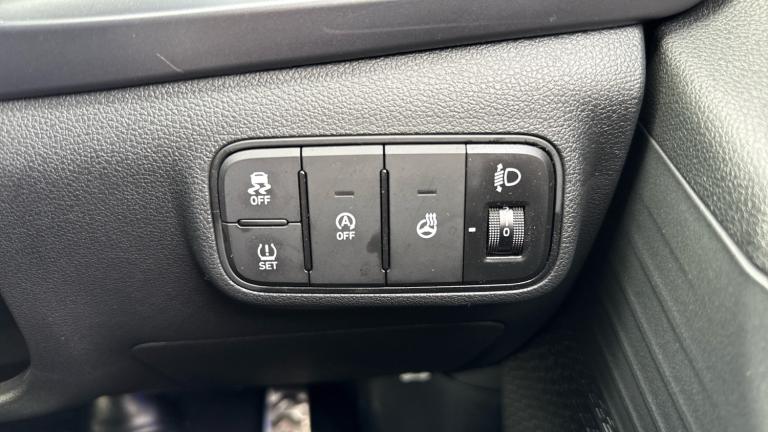 2024 Hyundai BAYON 1.0 TGDi Premium 5dr DCT Petrol Hatchback Hatchback Petrol Automatic