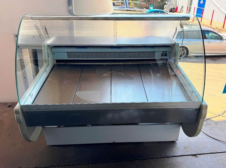 Commercial 1.4 Meter Serve Over Counter/Deli Counter Display Counter Chiller- LIKE NEW CONDITION