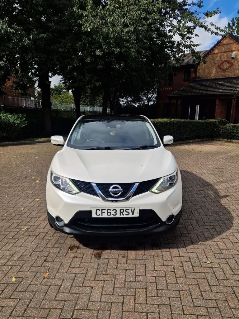Nissan, QASHQAI, Hatchback, 2014, Manual, 1461 (cc), 5 doors