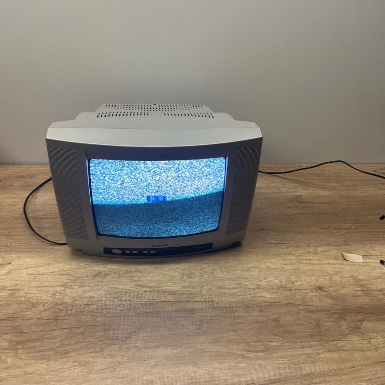 Schneider STV 1407TW TV  - 14 Inch - (NO Remote) - Retro Gaming see details 