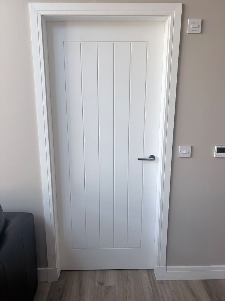 5 white Doors never been used