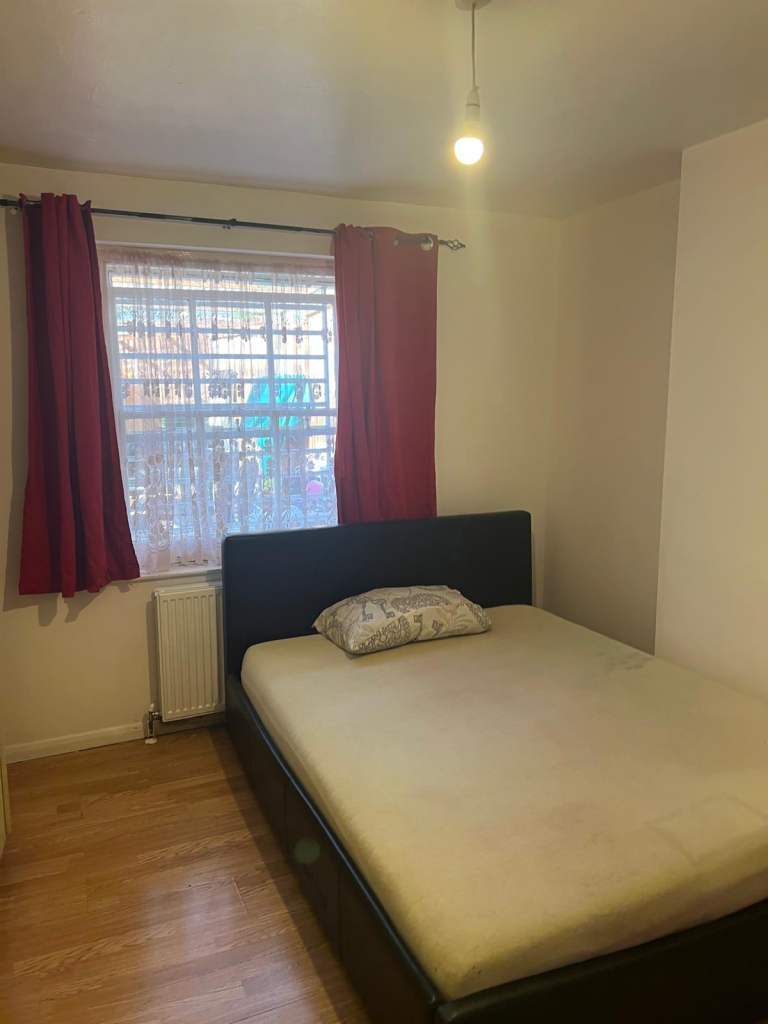 Spacious and Cosy Double Rooms for Rent in - NW6 5QT