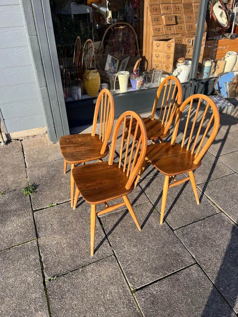  Set of 4 Blonde Ercol-Style Stickback Dining Chairs – Solid Wood