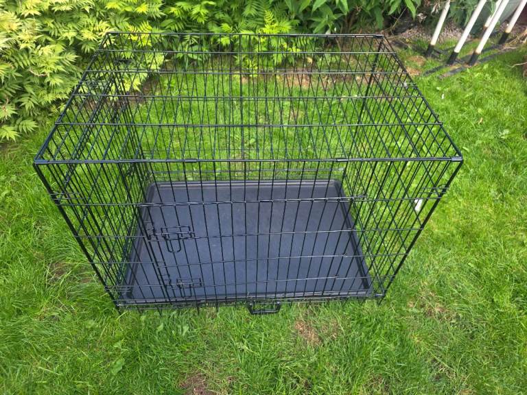 Medium size dog crate/cage