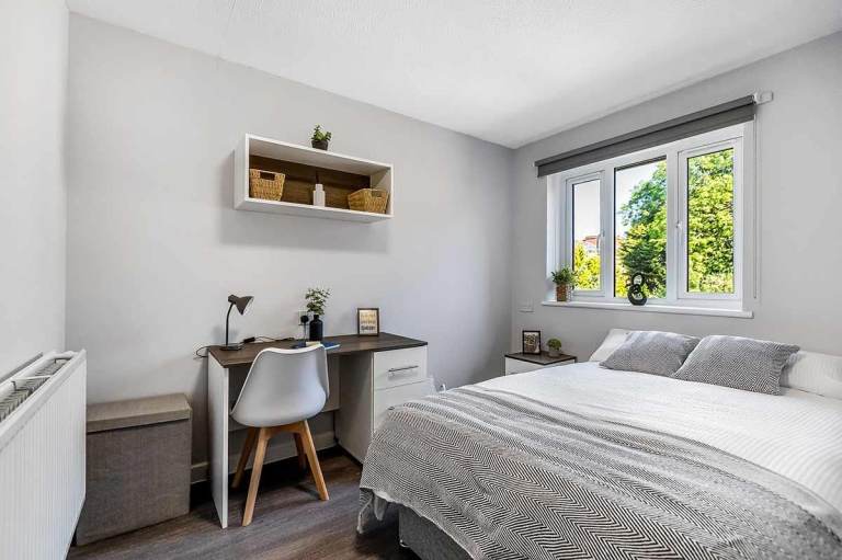 STUDENT ONLY Premium Ensuite room