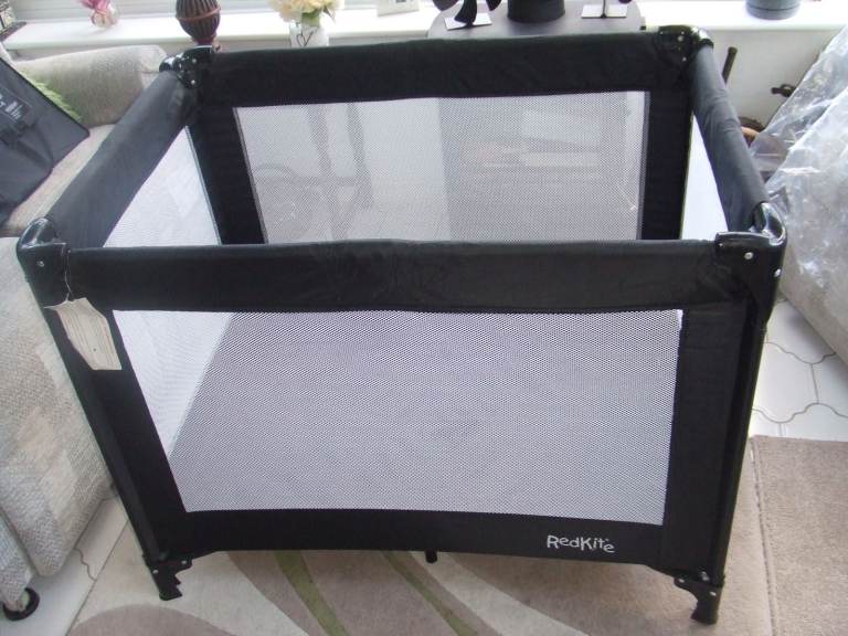 RED KITE Travel Cot / Playpen