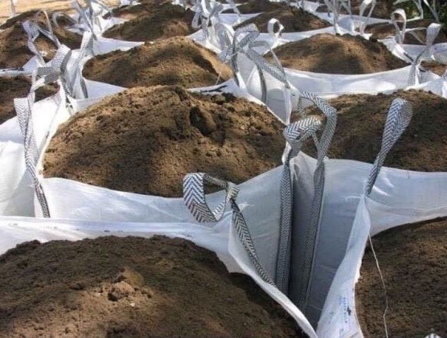 Screened Topoil Organic Green Waste Compost + other products 