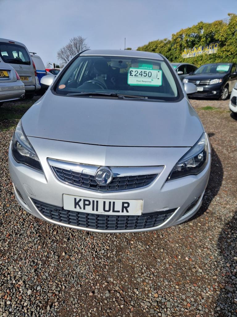 2011 Vauxhall Astra 1.6i 16V SRi 5dr HATCHBACK Petrol Manual