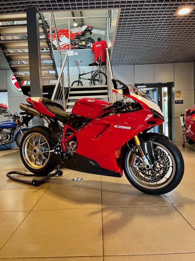 *SOLD* DUCATI 1098R - IMMACULATE EXAMPLE - FULL 70MM TERMIGNONI SYSTEM