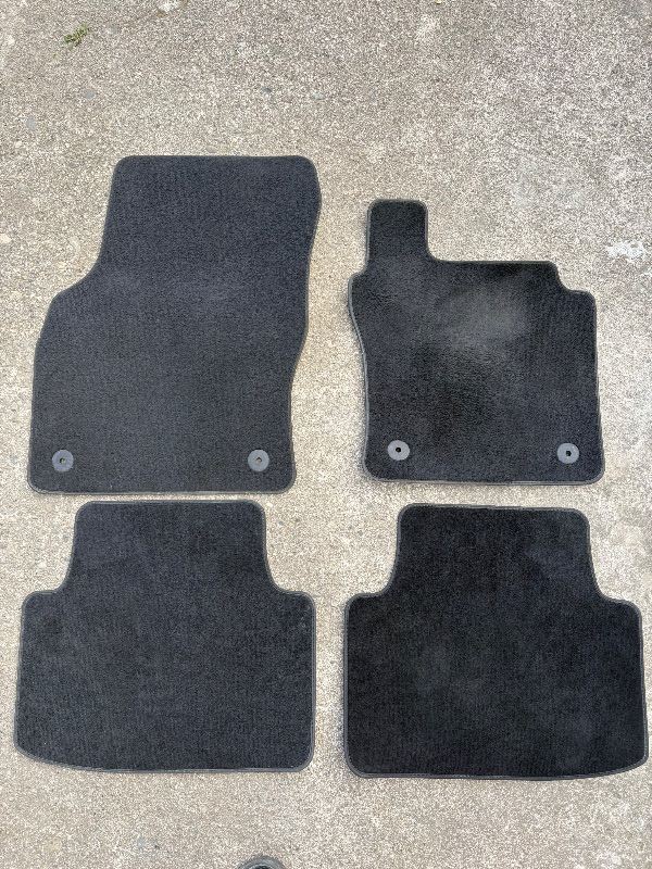 Original VW Passat 2015-2023 Black Car Floor Mats