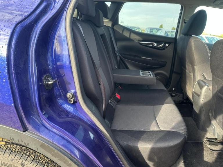 2015 Nissan Qashqai 1.5 dCi N-Tec+ 5dr HATCHBACK DIESEL Manual