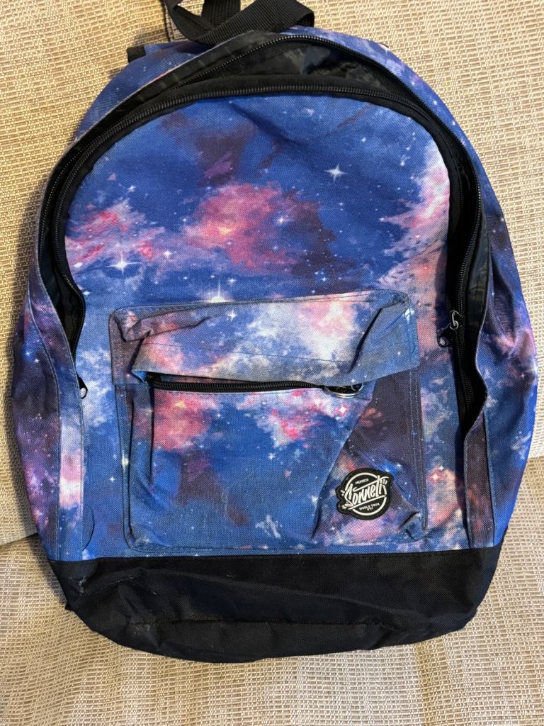 image for Backpack £3, Acton, W3 8FG (flat in front of South Acton Overground station)