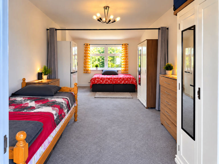 LARGE FAMILY TRIPLE ROOM 
