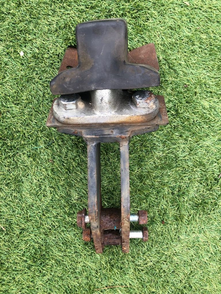 Tow bar hook