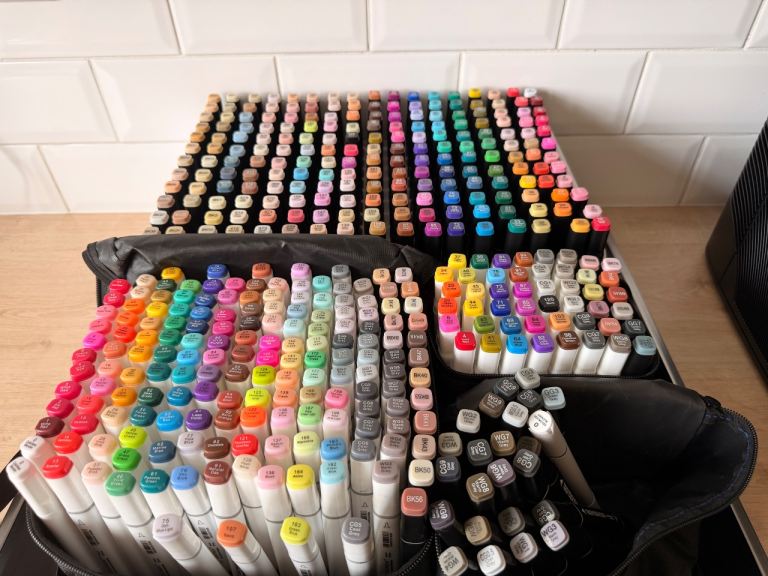 Bulk Lot of 444 Alcohol Art Markers - Fully Tested - £100 (Open to Offers)