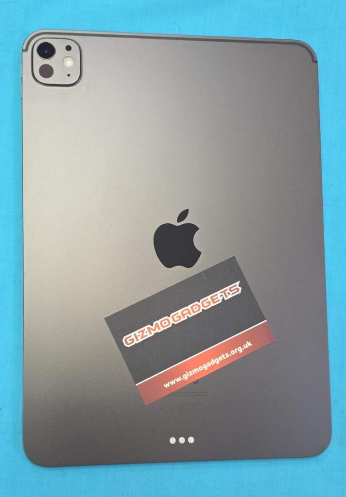 Apple iPad Pro 11 inch M4-8GB - 512GB -WiFi-Space Grey-Cyl-12 -BH100% (Pristine Condition)+ Warranty
