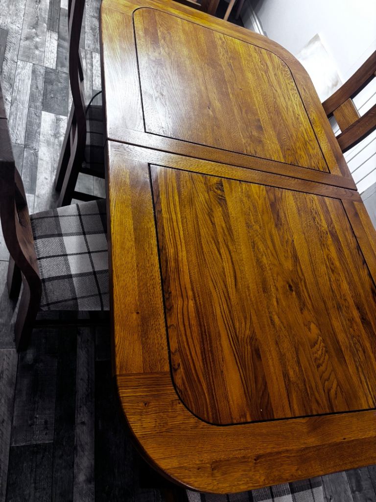 Solid Oak Dining Table and 8 Chairs 