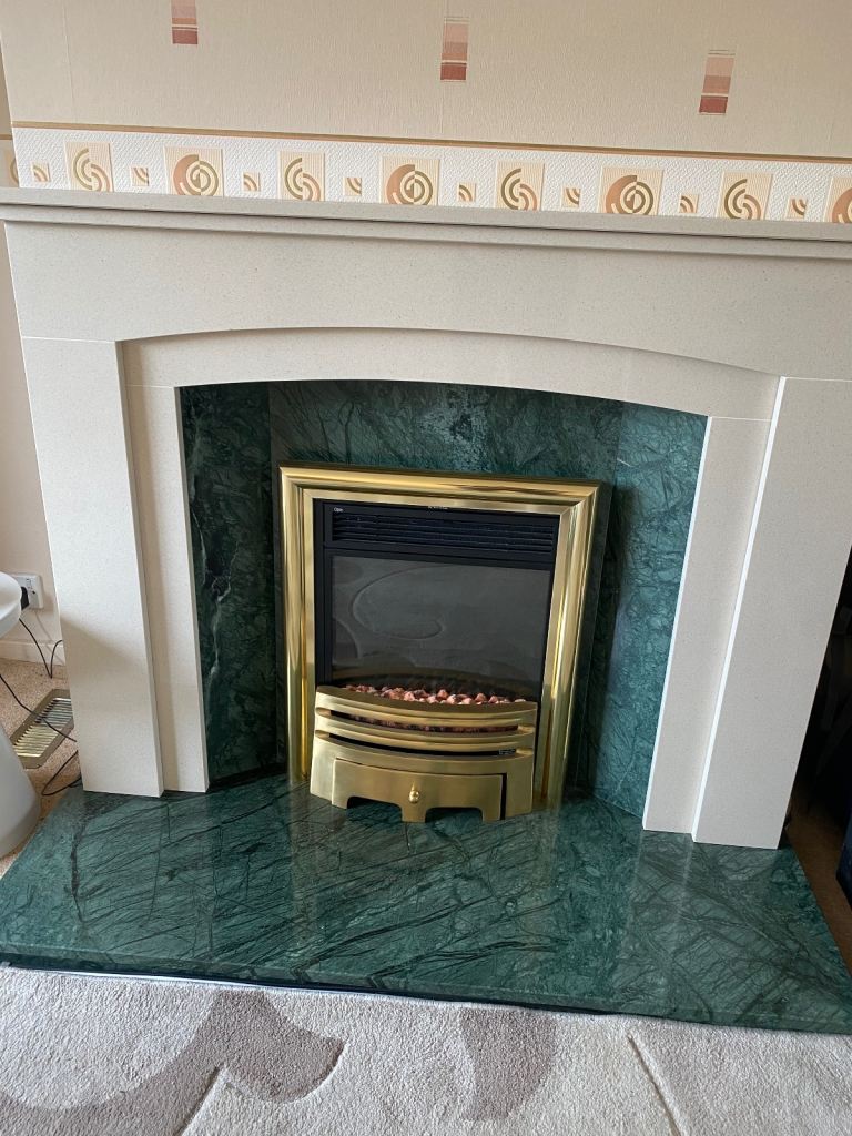 Celsi Electric Fire place (not surround)