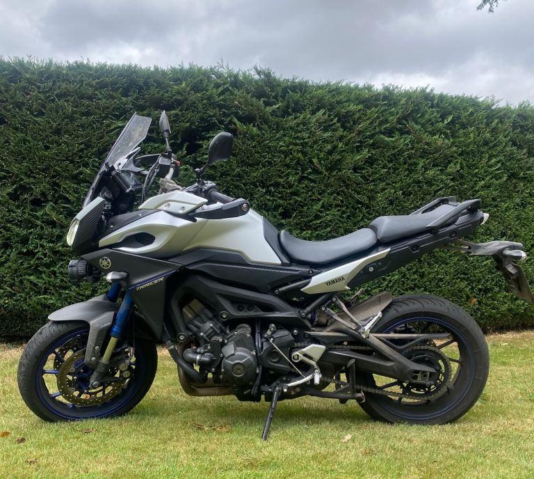 Yamaha tracer 900