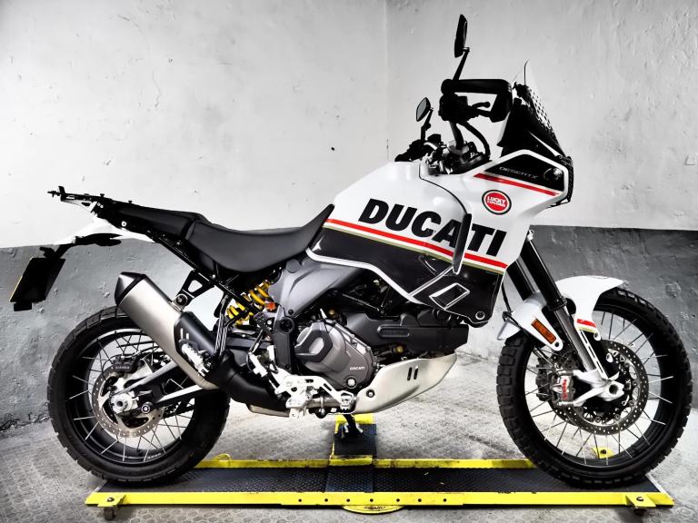2023 Ducati DESERT X ,Lucky Explorer, 2k Evotech parts, absolute stunner