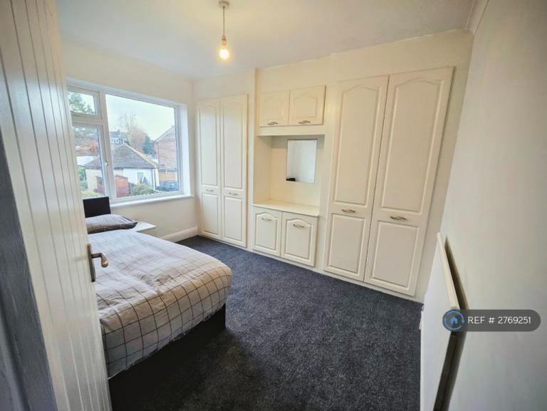 1 bedroom in Blenheim Avenue, Chatham, ME4 (#2769251)