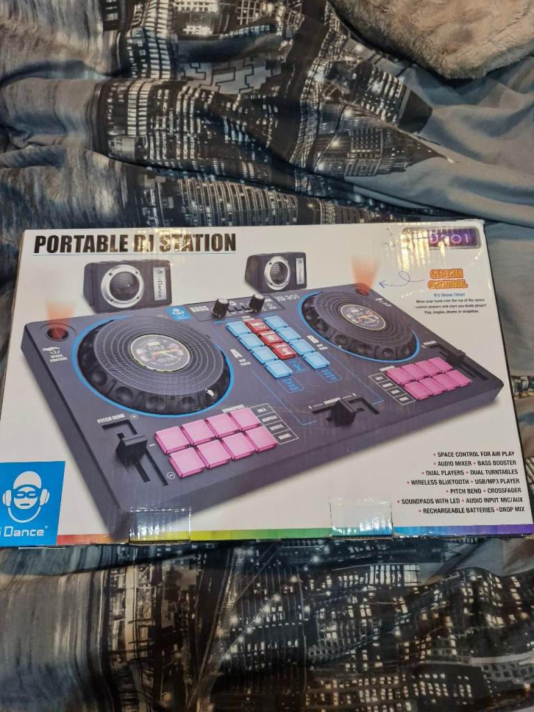 Portable DJ station