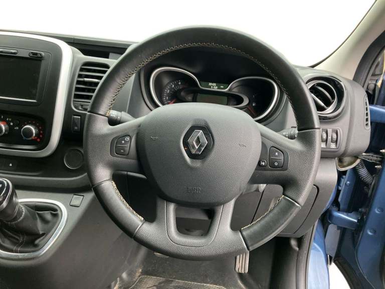 2020 Renault Trafic LL30 ENERGY dCi 120 Sport Nav 9 Seater Standard Roof Minibus DIESEL Manual