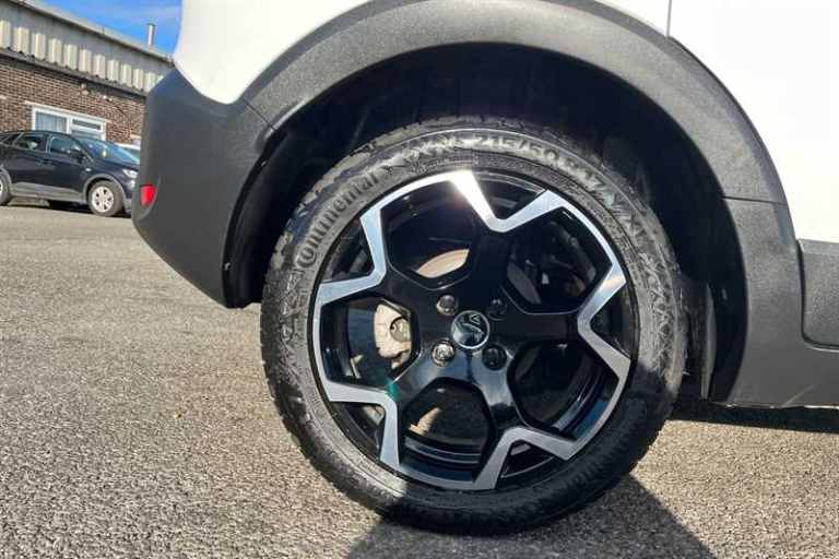 2022 Vauxhall Crossland 1.2 Turbo Ultimate 5dr HATCHBACK PETROL Manual