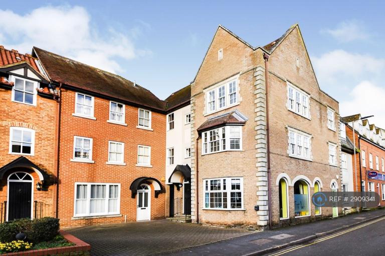 1 bedroom flat in Penhaligon Court, Witham, CM8 (1 bed) (#2909341)