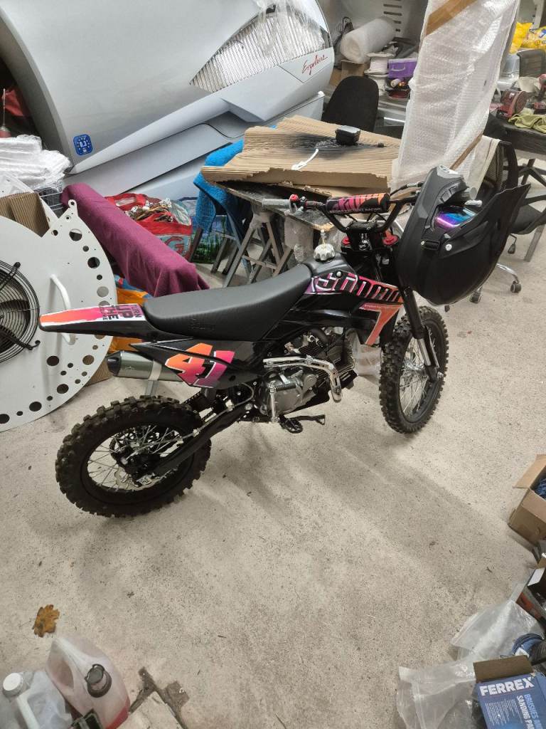 Stomp 160 pit bike (big wheel)