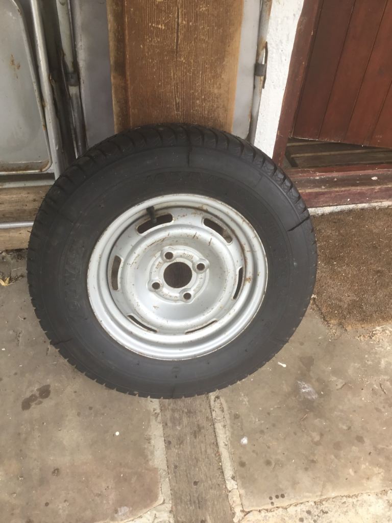 Caravan/Trailer spare wheel and tyre
