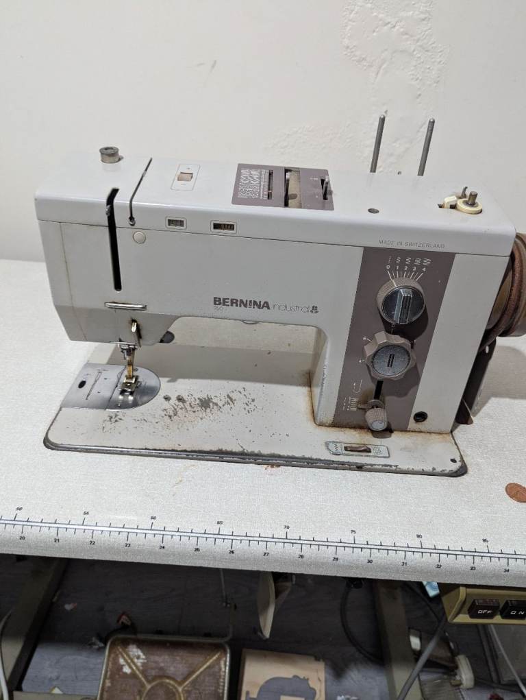 Bernina sewing machine 