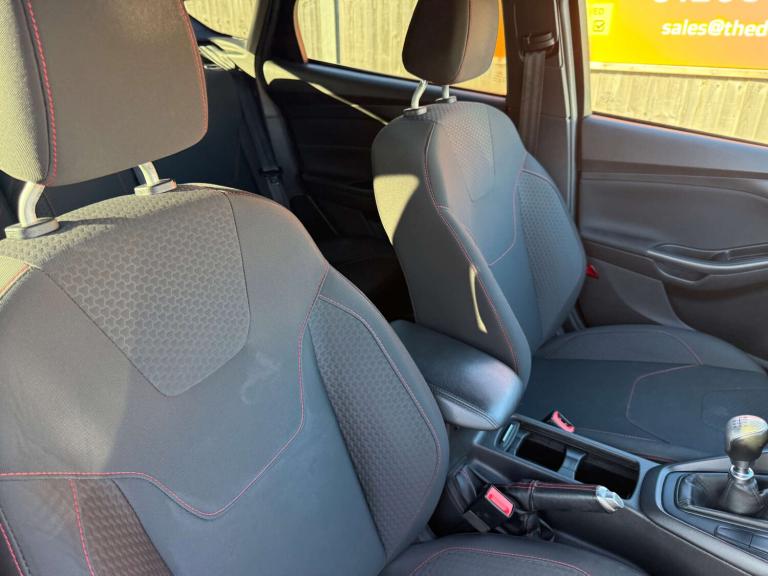 2018 Ford Focus 1.0 EcoBoost 140 ST-Line X 5dr HATCHBACK PETROL Manual