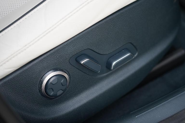 2023 Genesis G80 Dual Motor 87.2kWh Luxury Auto AWD 4dr SALOON Electric Automatic