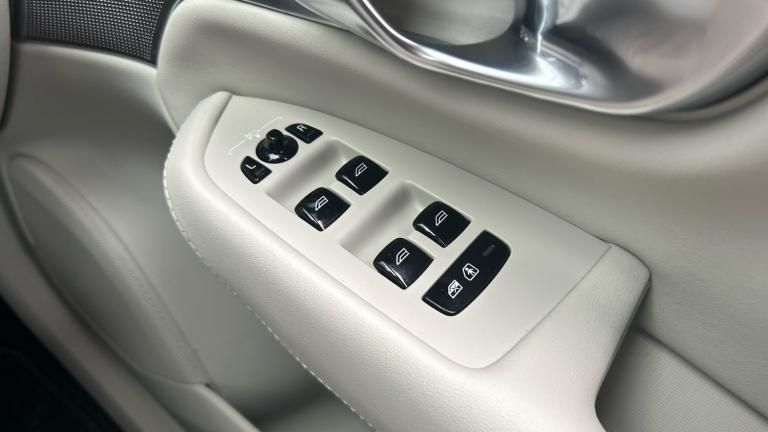 2023 Volvo XC90 2.0 T8 [455] RC PHEV Ultimate Dark 5dr AWD Gtron Estate Estate Hybrid Automatic