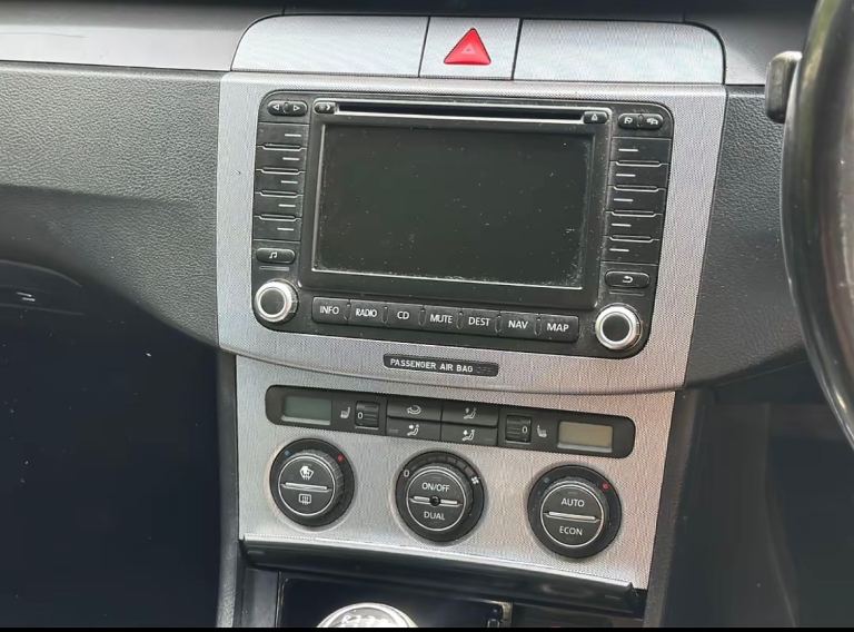 Volkswagen, PASSAT, Saloon, 2006, Manual, 1984 (cc), 4 doors