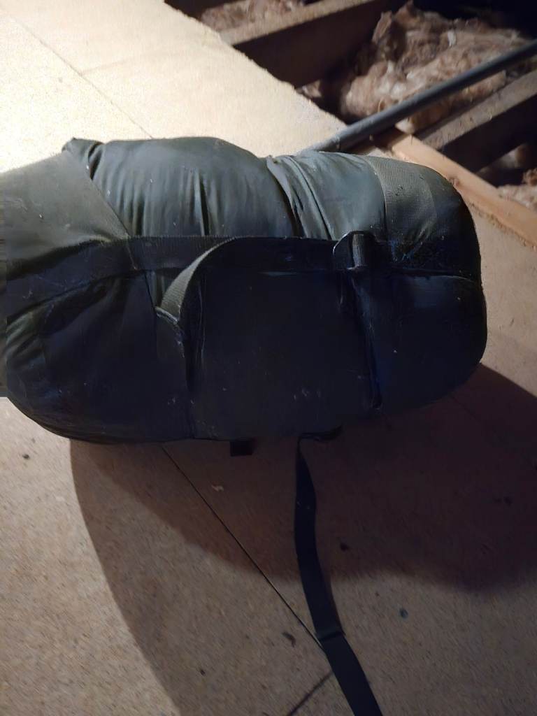 MILITARY ARTIC SLEEPING BAG AND GORTEX BIVVY BAG