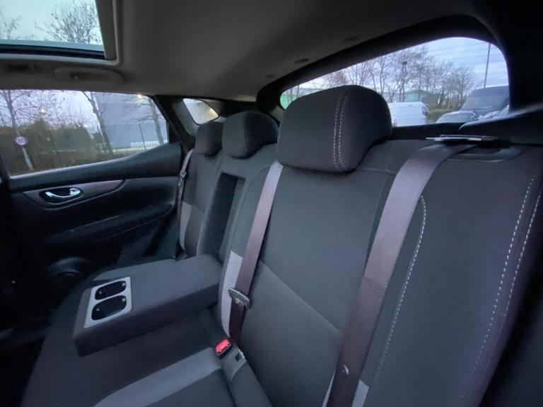 2018 Nissan Qashqai 1.2 DiG-T N-Connecta 5dr HATCHBACK PETROL Manual