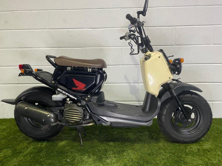 2011 JDM Honda Zoomer 50 fuel injected