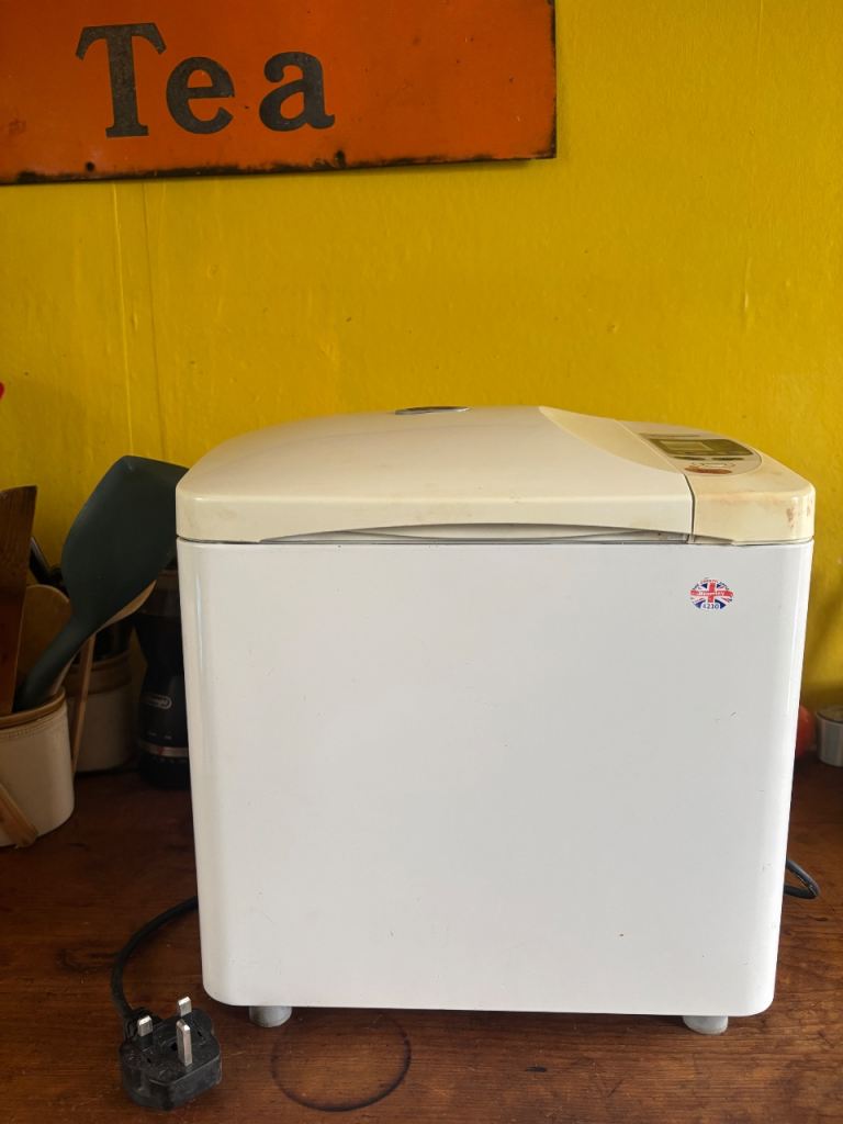 Panasonic SD-255 Breadmaker – Good Condition
