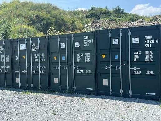 Storage container for
