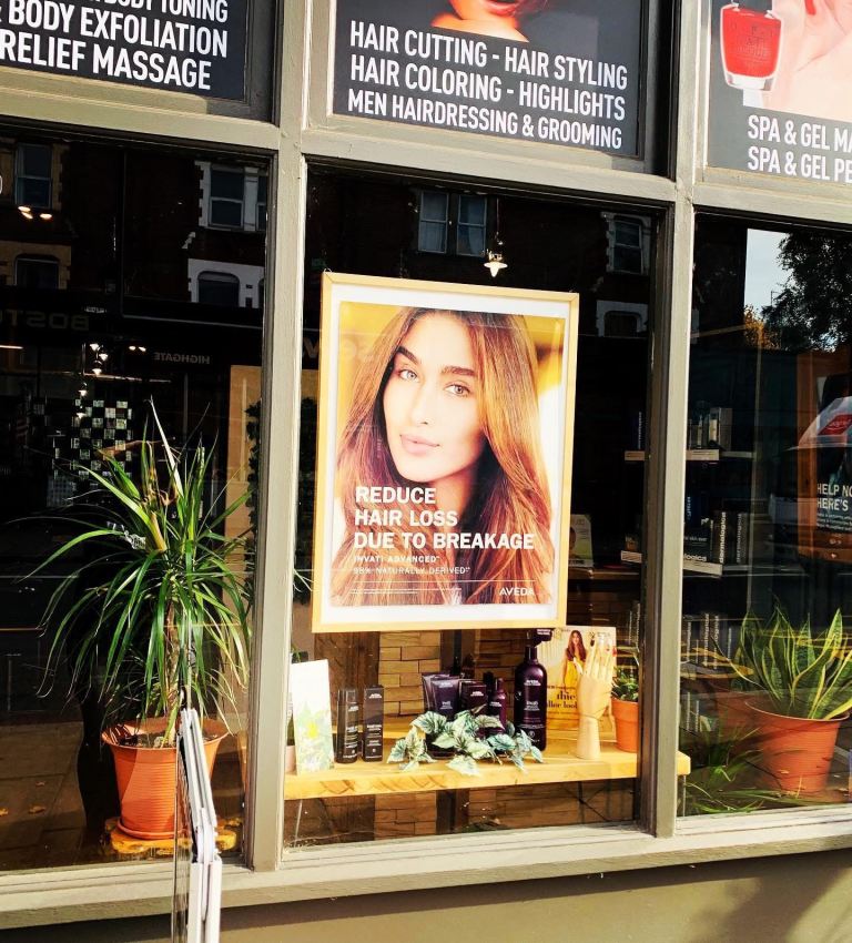 Beauty salon on rent in Highgate 