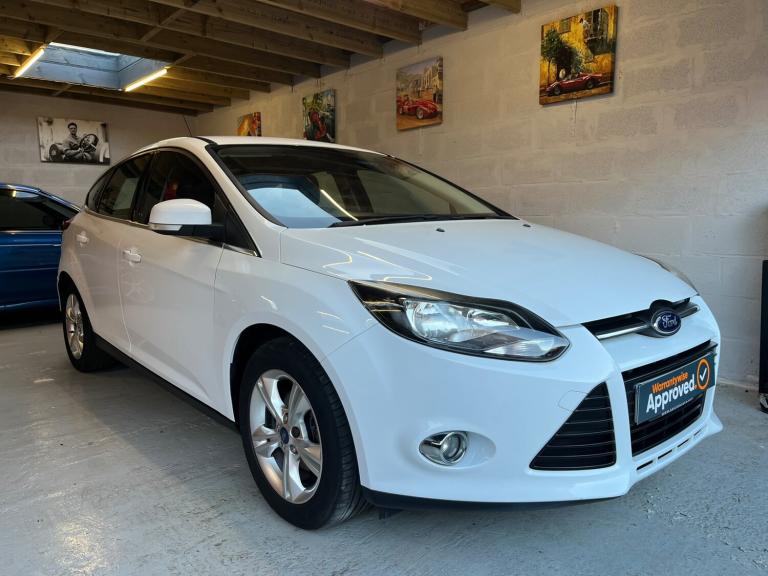 2013 Ford Focus 1.6 Zetec 5dr LOW MILES 56000 HATCHBACK Petrol Manual