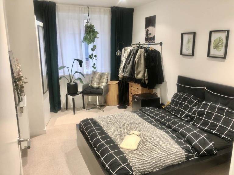 Short term sublet en-suite room in Peckham