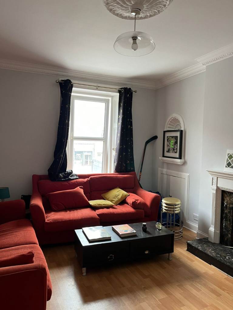 Small room with double bed in flat share on Leith Walk