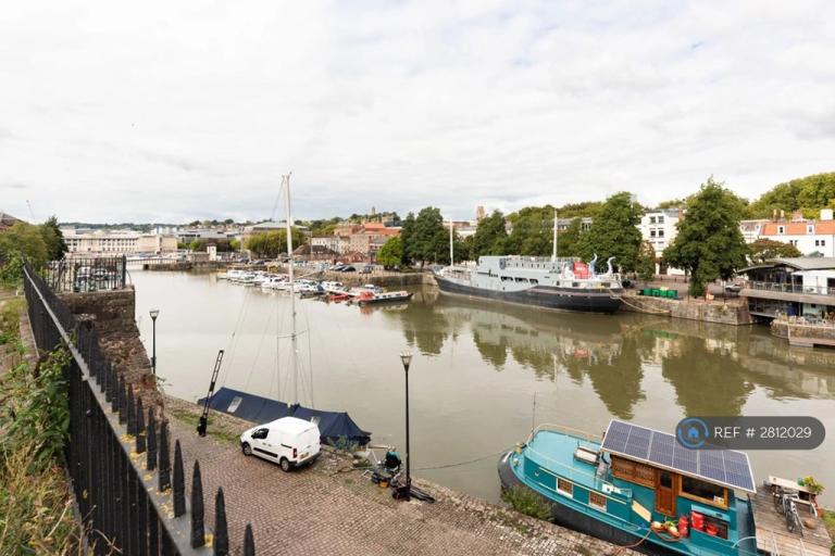 2 bedroom flat in Redcliffe Parade West, Bristol, City Of, BS1 (2 bed) (#2812029)