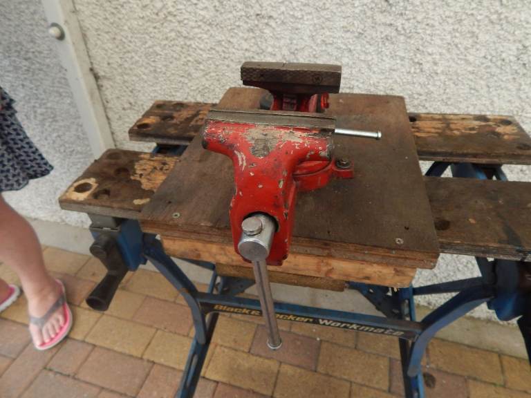 Engineers Bench Vice 4 Inch Jaws – Used Condition