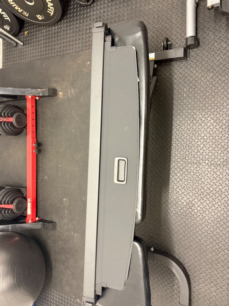 Volvo XC90 Retractable Parcel Shelf - Black/Charcoal 